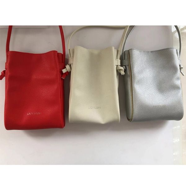 肩が斜めになる